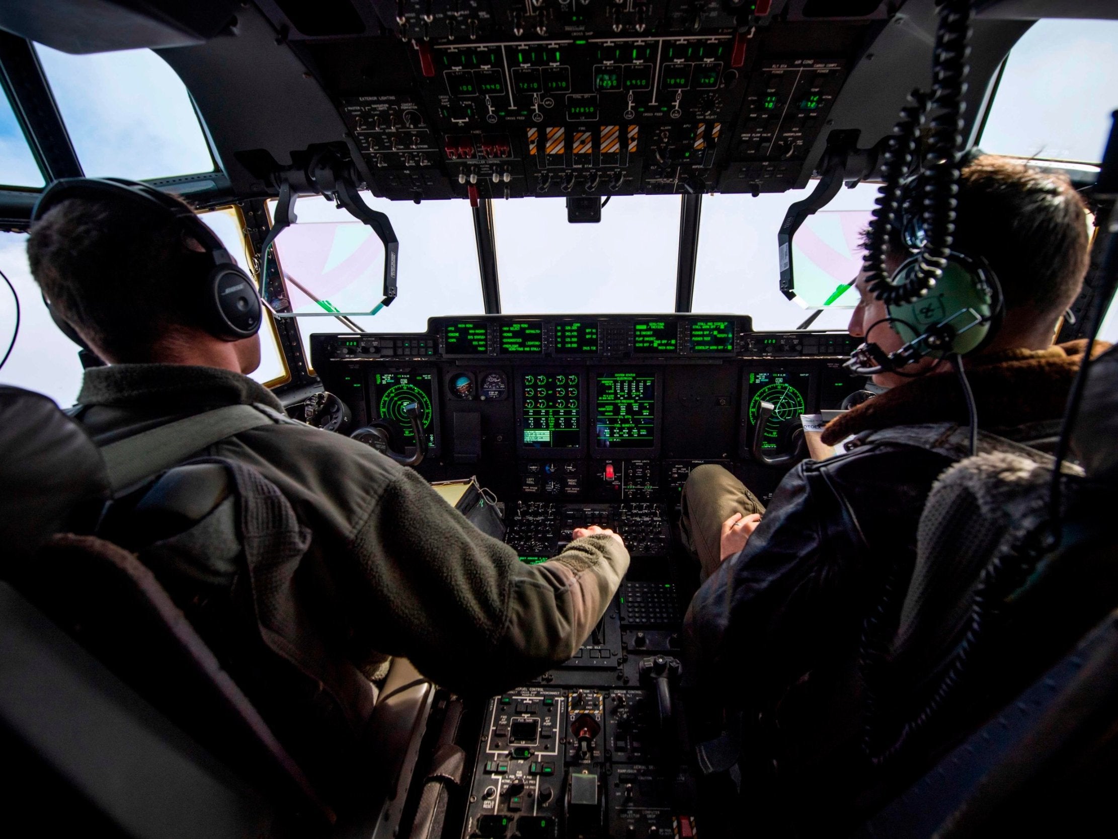 Pilots from the US Marines fly a C-130 transport aircraft during the Nato exericse – the largest of its kind in Norway since the 1980s