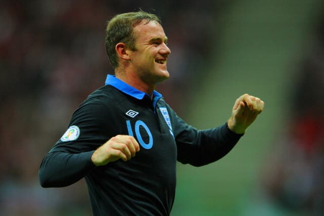 Wayne Rooney will wear his old number despite not being in the starting line-up