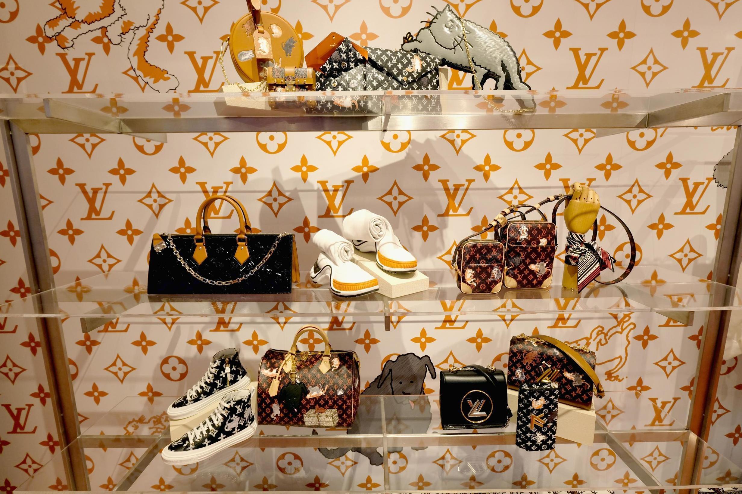 Catogram: Grace Coddington brings her cats to Louis Vuitton classics