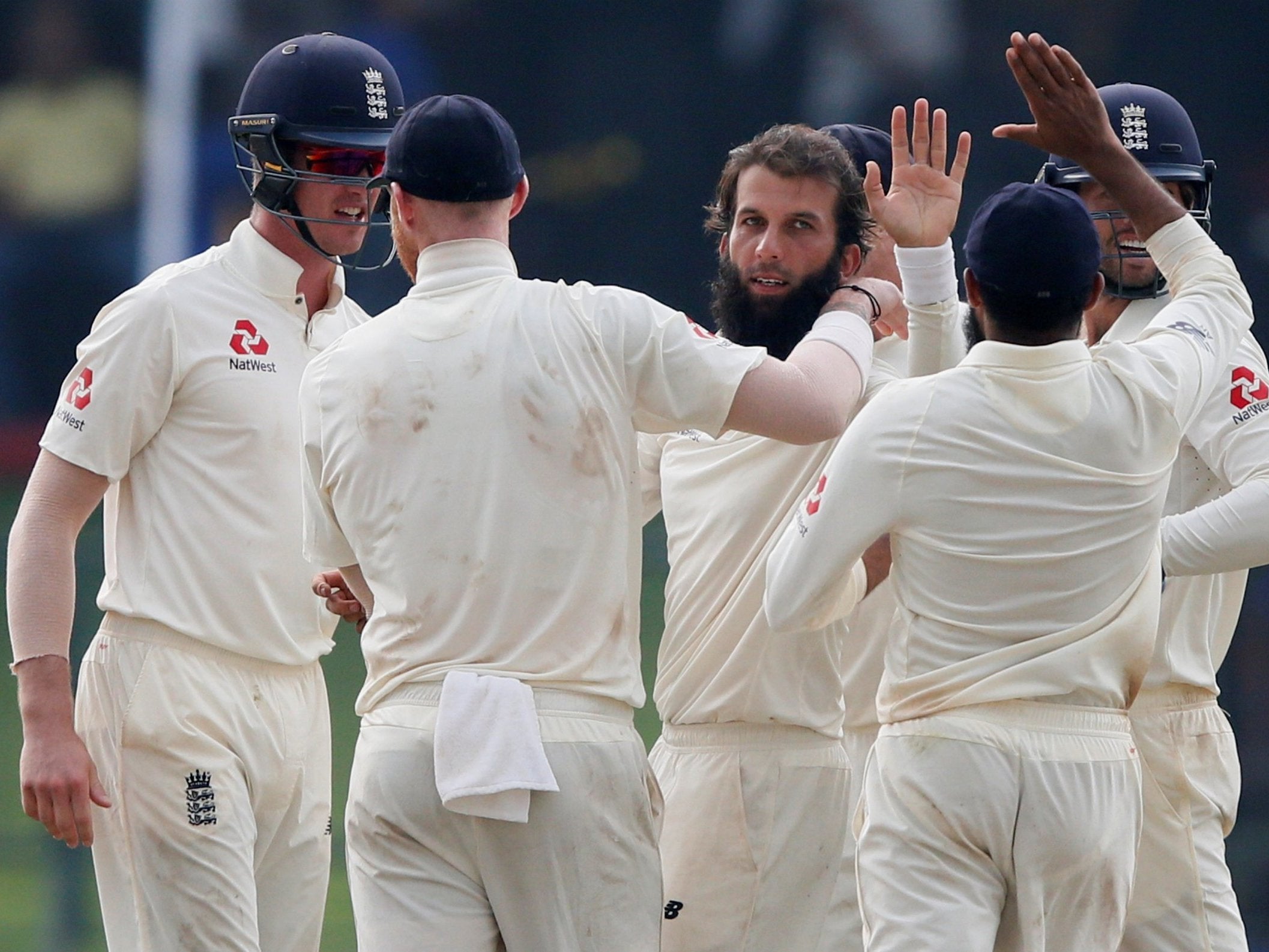 England edged a topsy-turvy fourth day in Pallekele