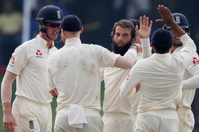 England edged a topsy-turvy fourth day in Pallekele