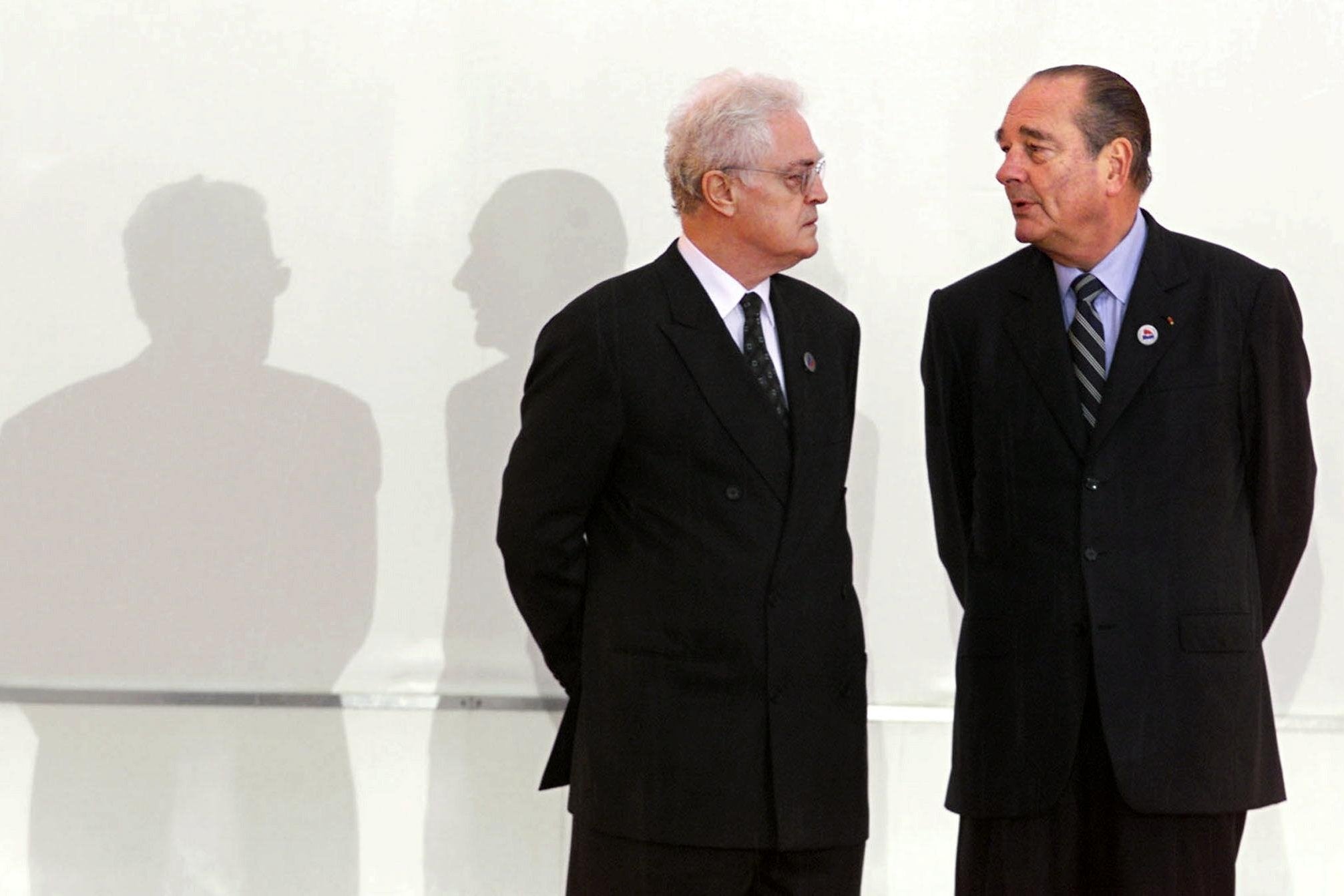 France implemented a 35-hour week in 2000 under prime minister Lionel Jospin (left) and president Jaques Chirac (right)