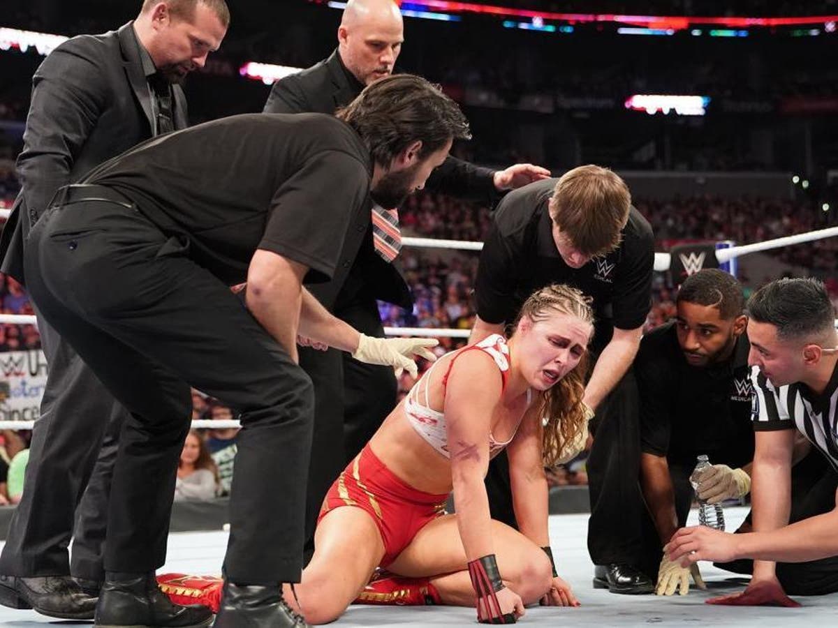 WWE Survivor Series results: Ronda Rousey attacked by Charlotte Flair as  Brock Lesnar beats Daniel Bryan | The Independent | The Independent