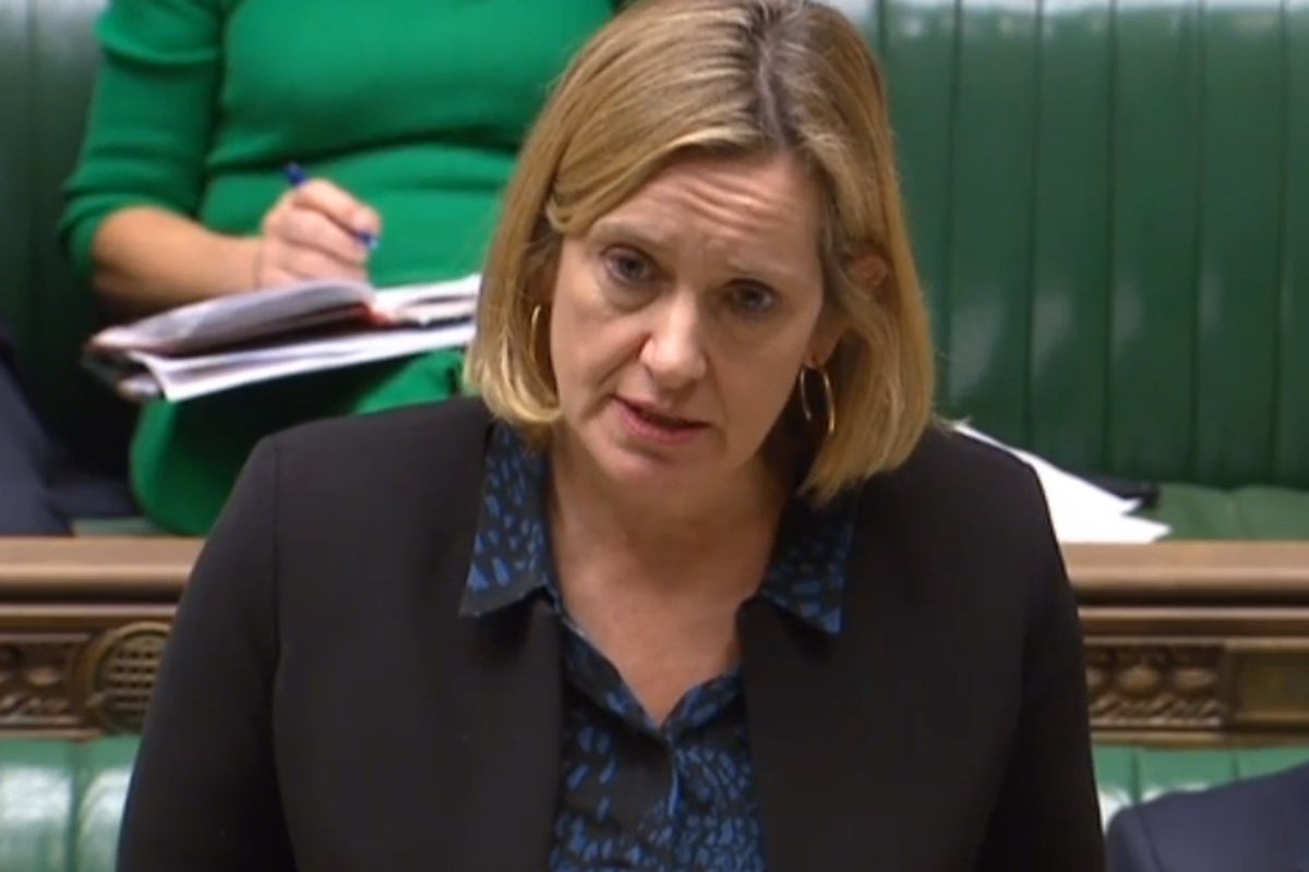 Universal credit: Urgent report calls on ministers to push back any ...