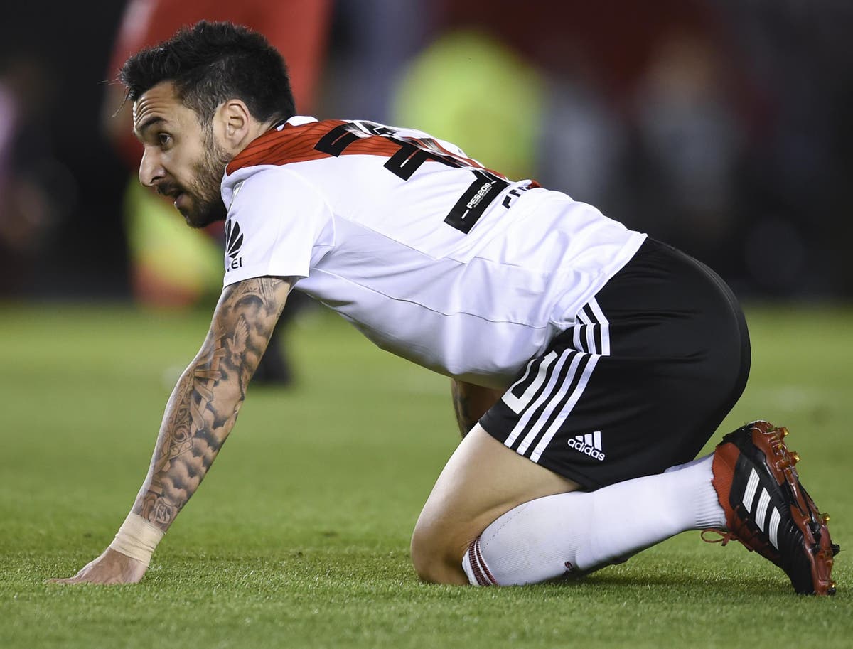 Copa Libertadores final: River Plate without star striker Ignacio Scocco for Boca Juniors clash