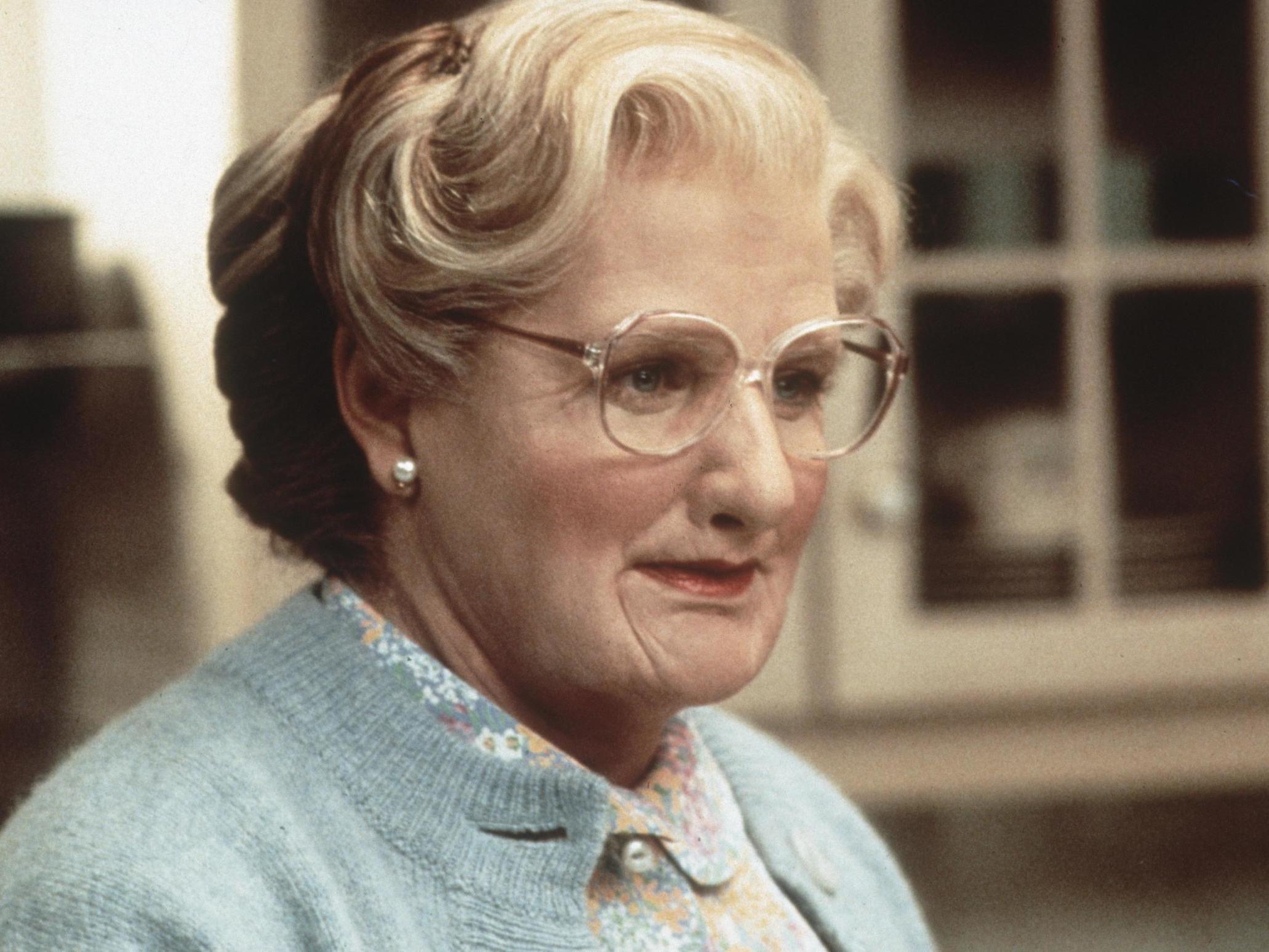 Doubtfire showcases humour relies obvious simplistic otherwise talents