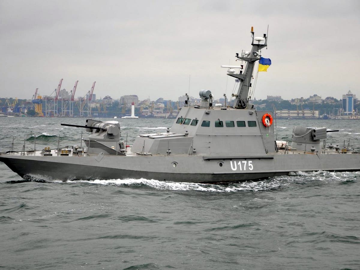 Crimea: Three Ukraine navy boats captured by Russian forces following firefight