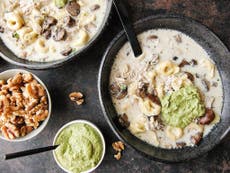 How to make slow cooker chicken tortellini soup