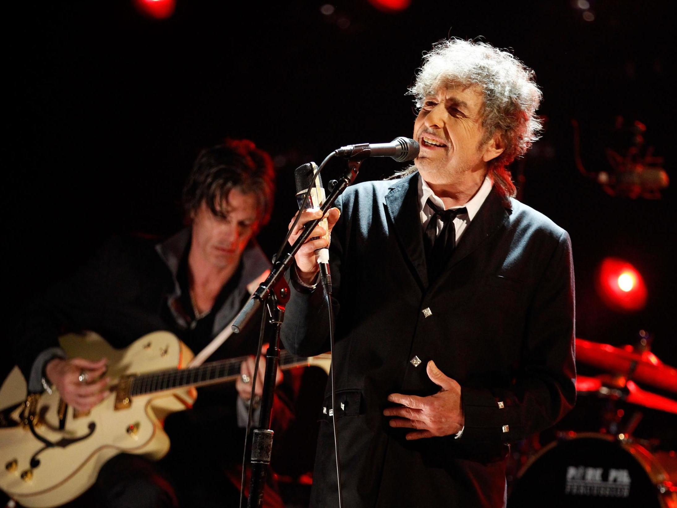 Van Morrison Says He and Bob Dylan Are 'Worlds Apart