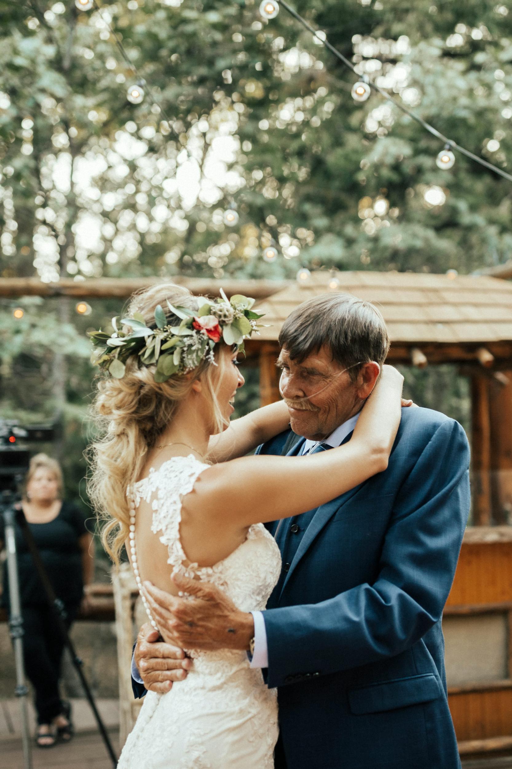 A Bride Honors Her Father at This Winterthur Wedding - The Hunt