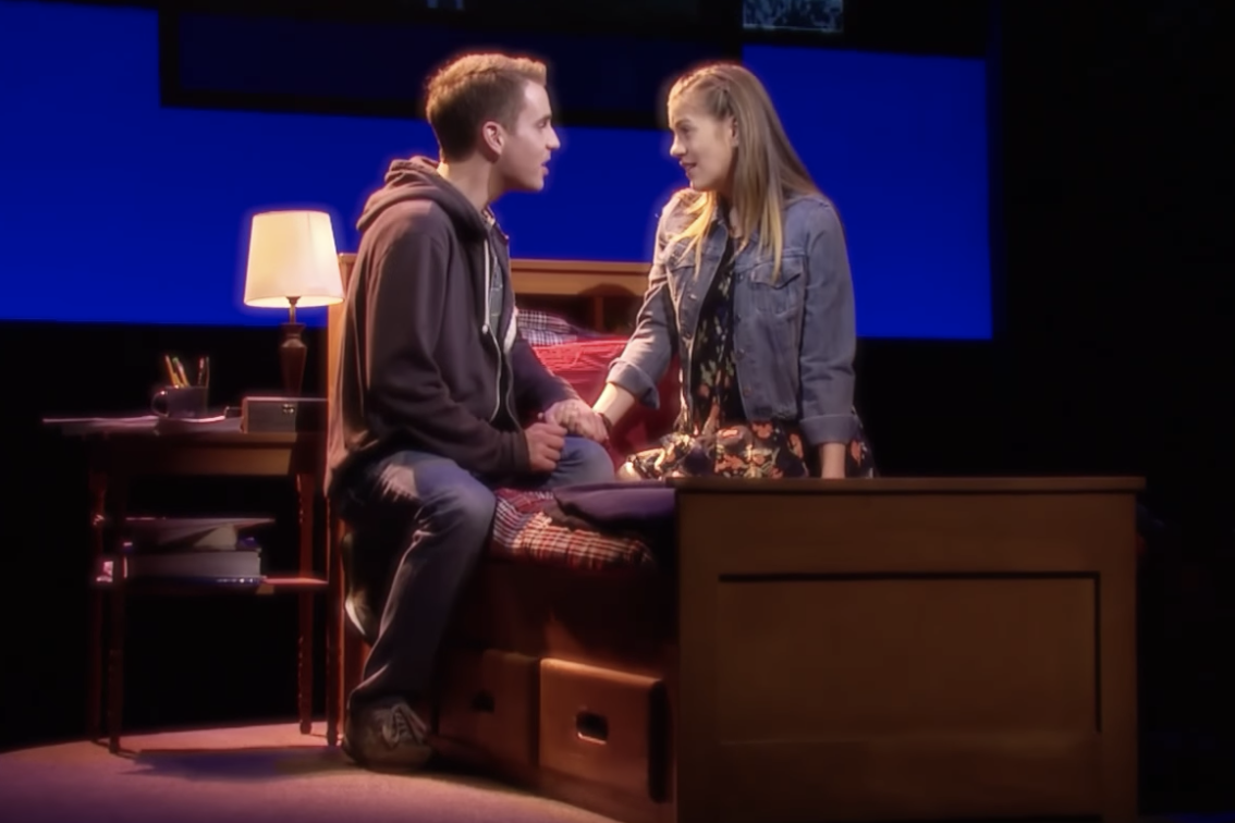Ben Platt and Laura Dreyfuss	played Evan Hansen and Zoe Murphy in the original Broadway cast of Dear Evan Hansen.