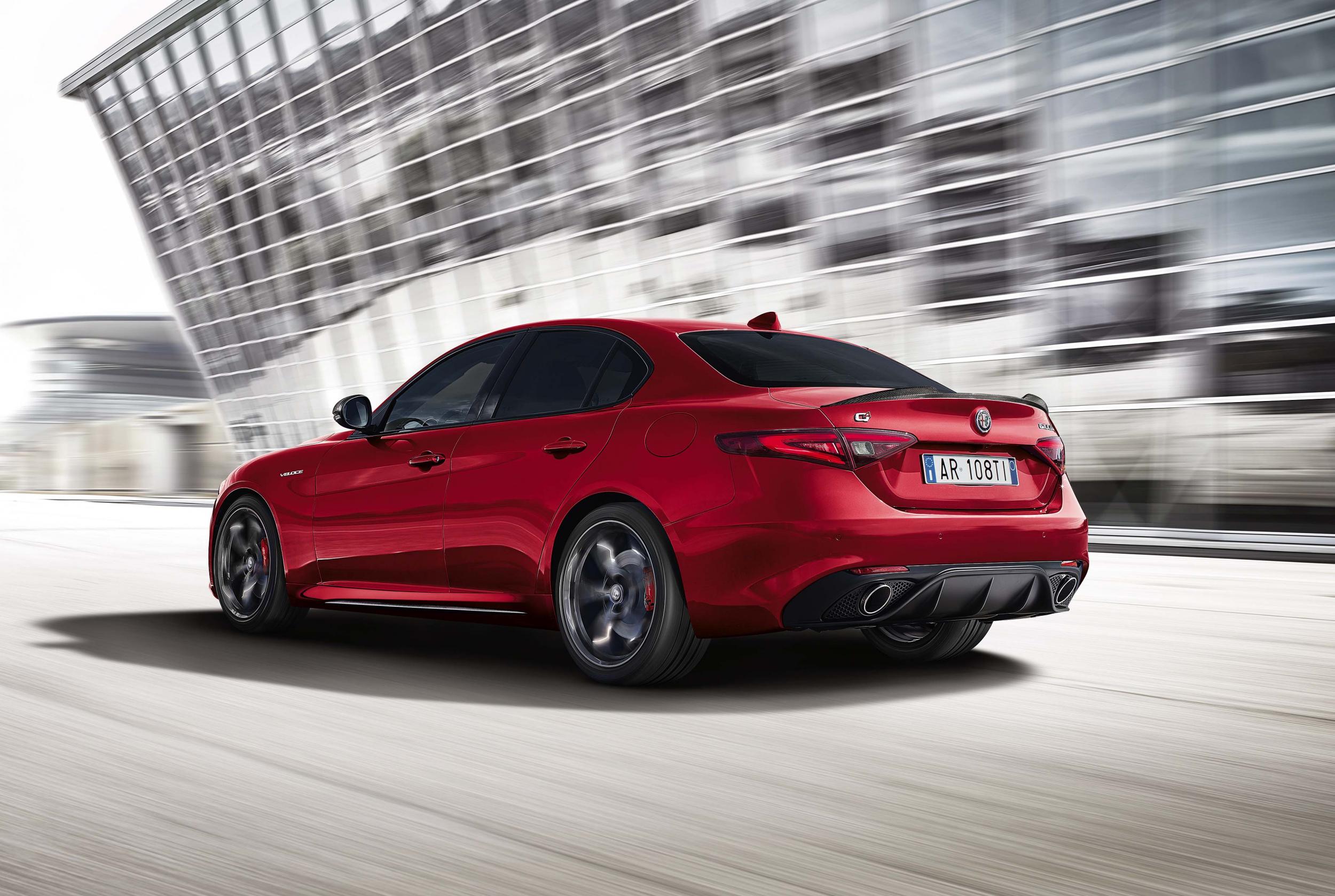 Alfa Romeo Giulia Veloce: A seductive saloon that feels just right, The  Independent