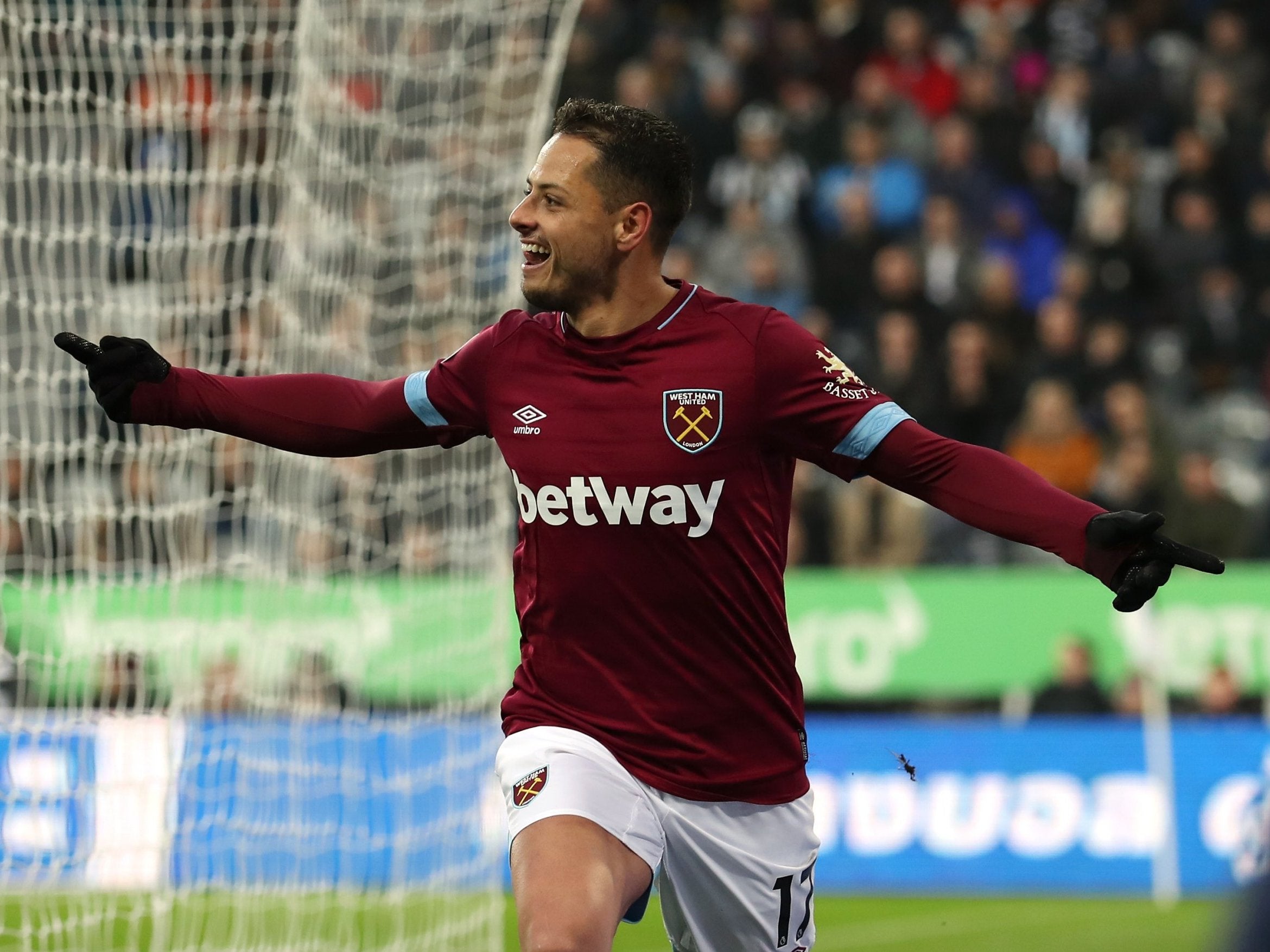 Javier Hernandez inspired the Hammers to a comfortable victory