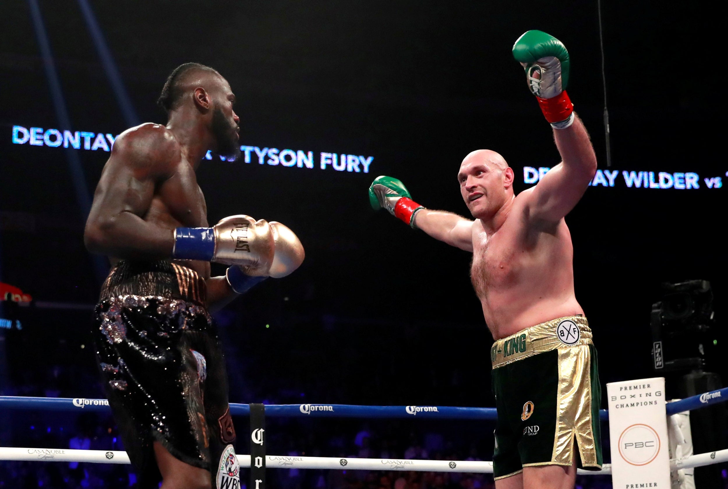 tyson fury  deontay wilder result  won wbc title fight  night