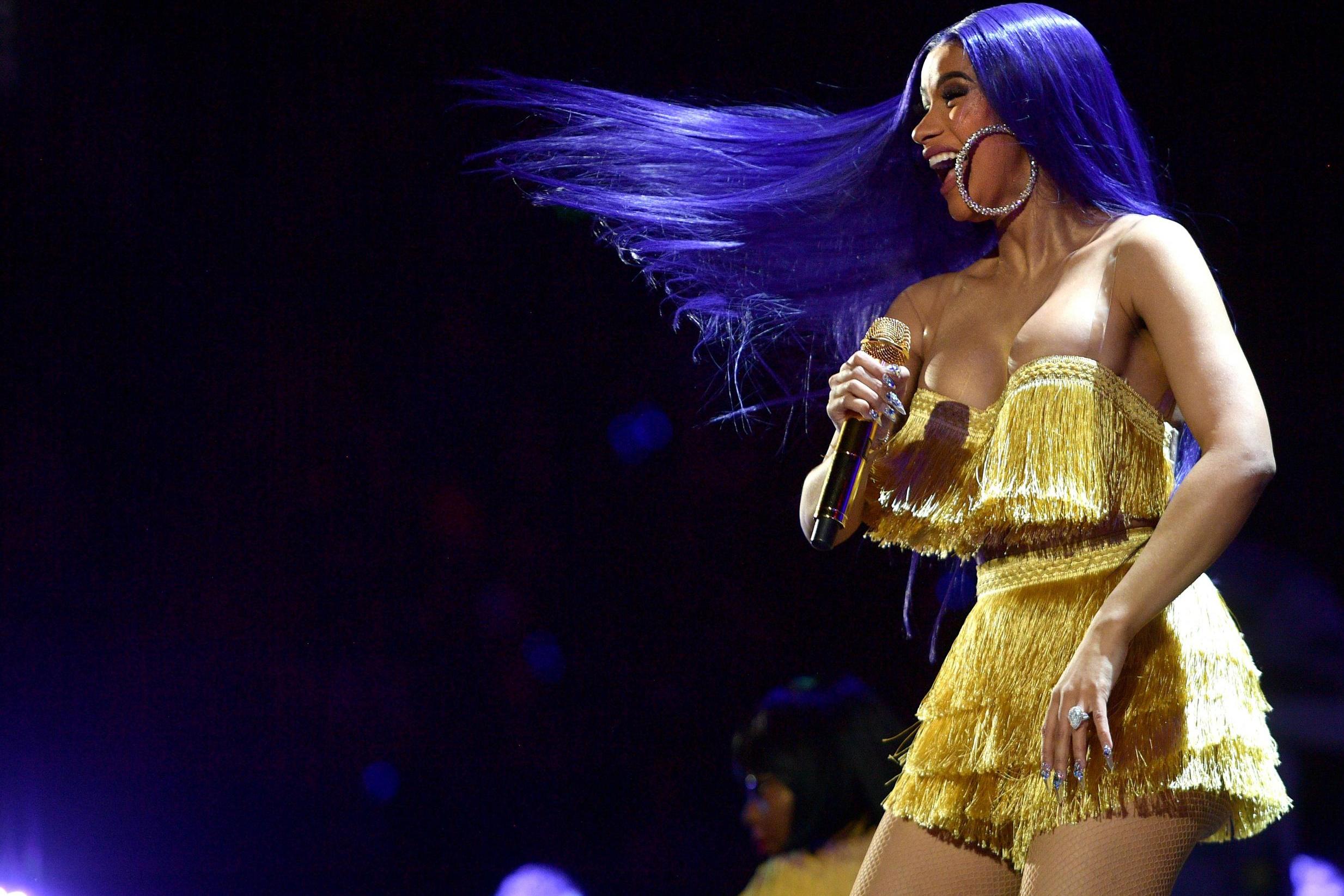 Super Bowl Music Fest Cardi B proves the rainbow hair trend is