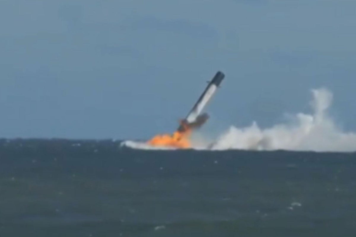 SpaceX rocket spectacularly smashes down to Earth in video | The ...