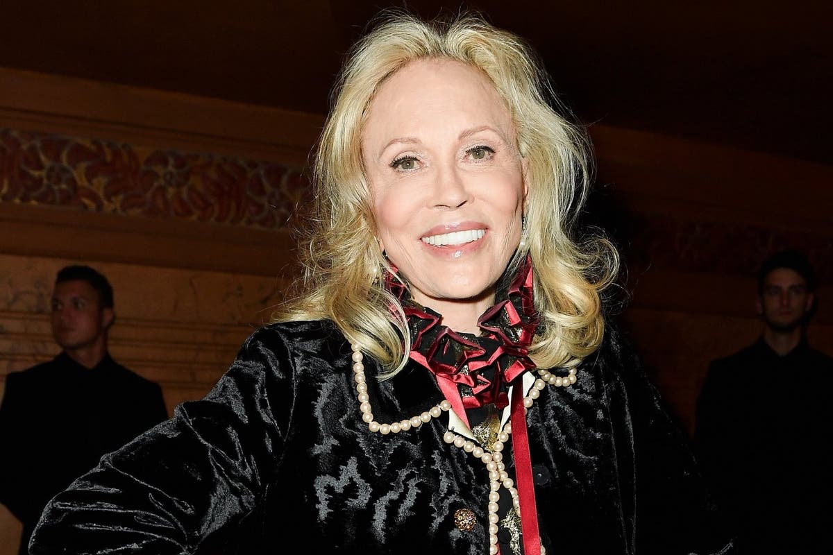 Faye Dunaway: Oscar-winning actor fired from Broadway play for ‘slapping crew member’