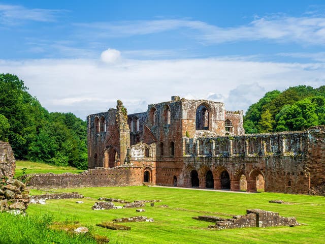 Bill Bryson didn't mention the impressive ruins at Furness Abbey in his depiction of Barrow-in-Furness