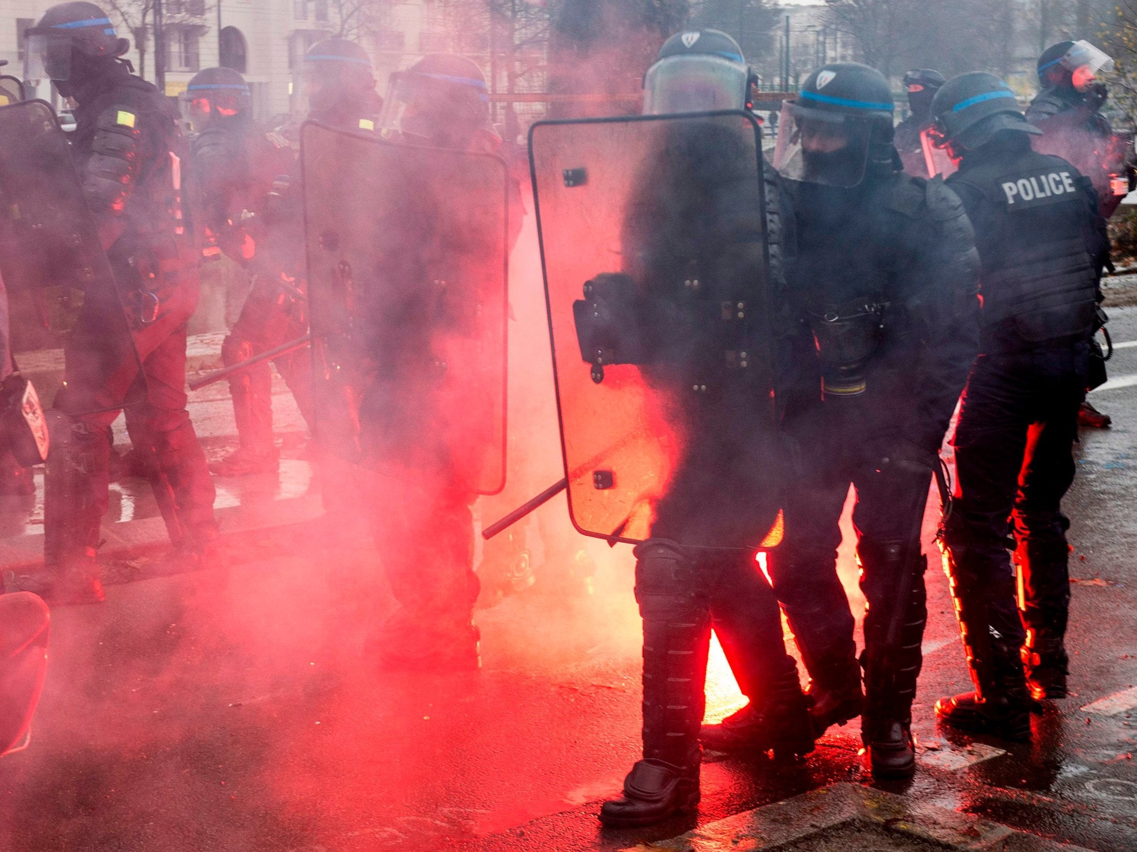 Paris Protests Police Deploy Water Cannon As Gilets Jaunes