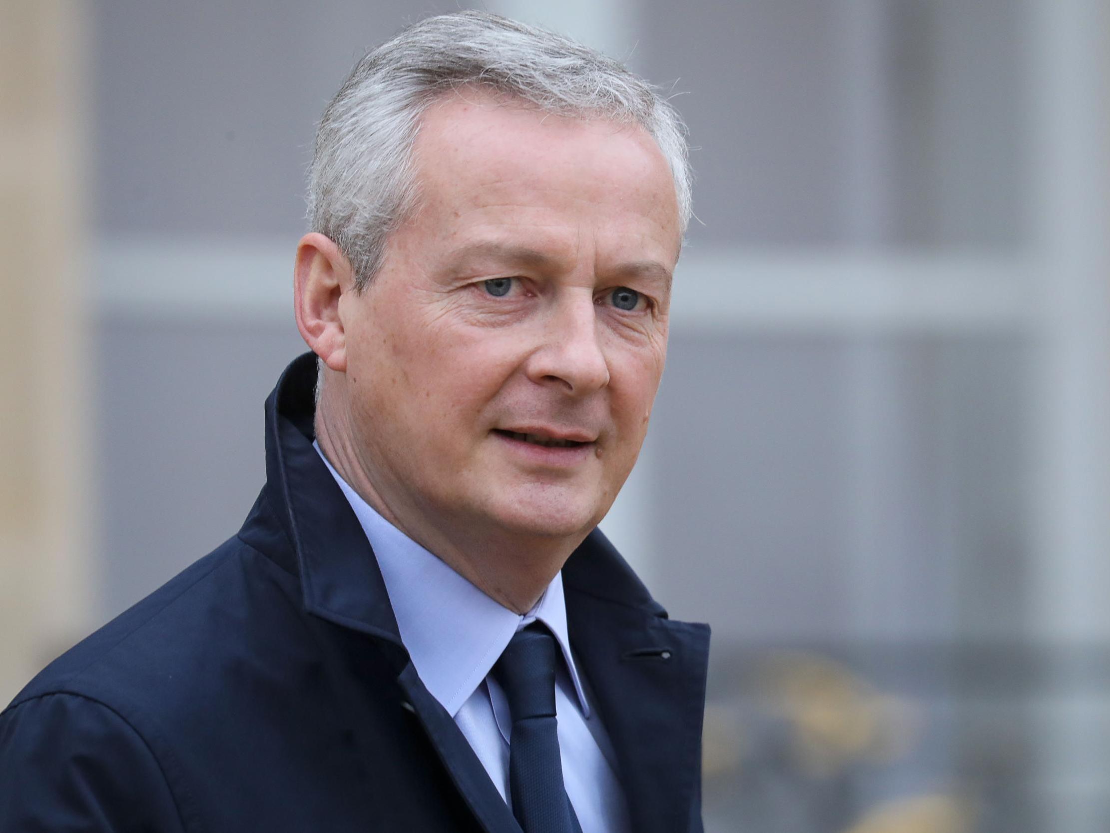 Bruno Le Maire visited an upmarket neighbourhood in Paris on Sunday