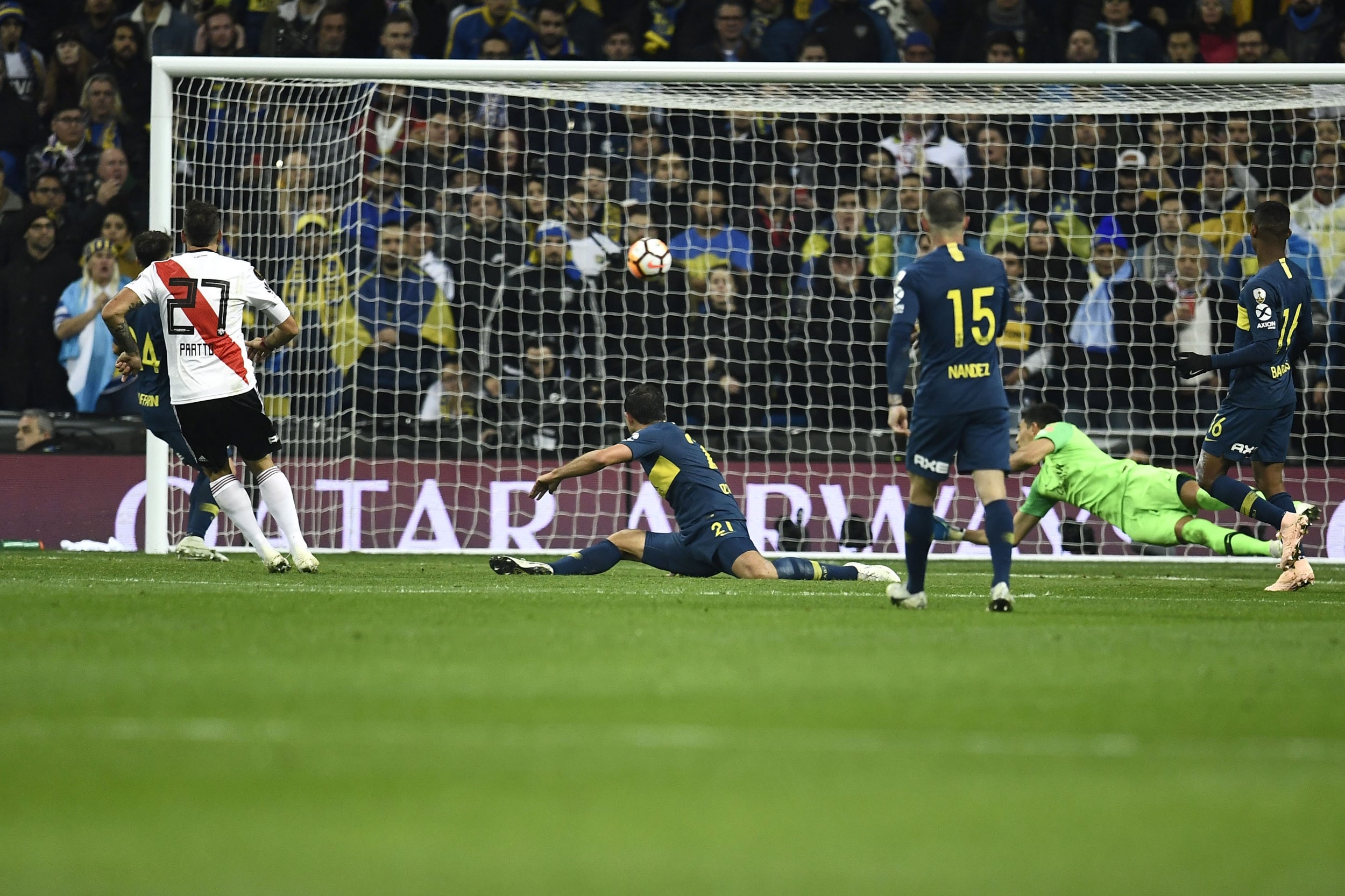 Lucas Pratto draws River level in the second half