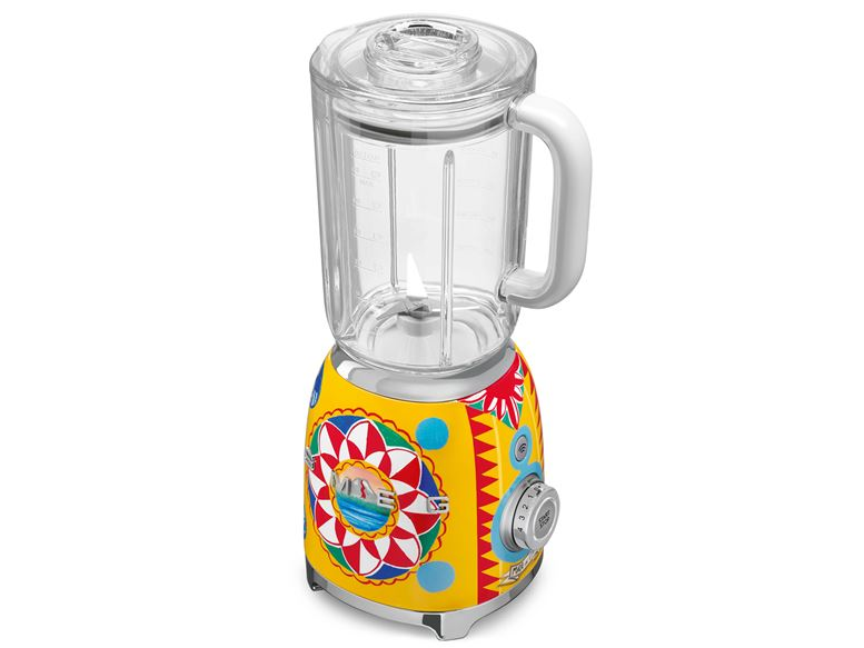 The Smeg x Dolce and Gabbana blender being sold for £699.95