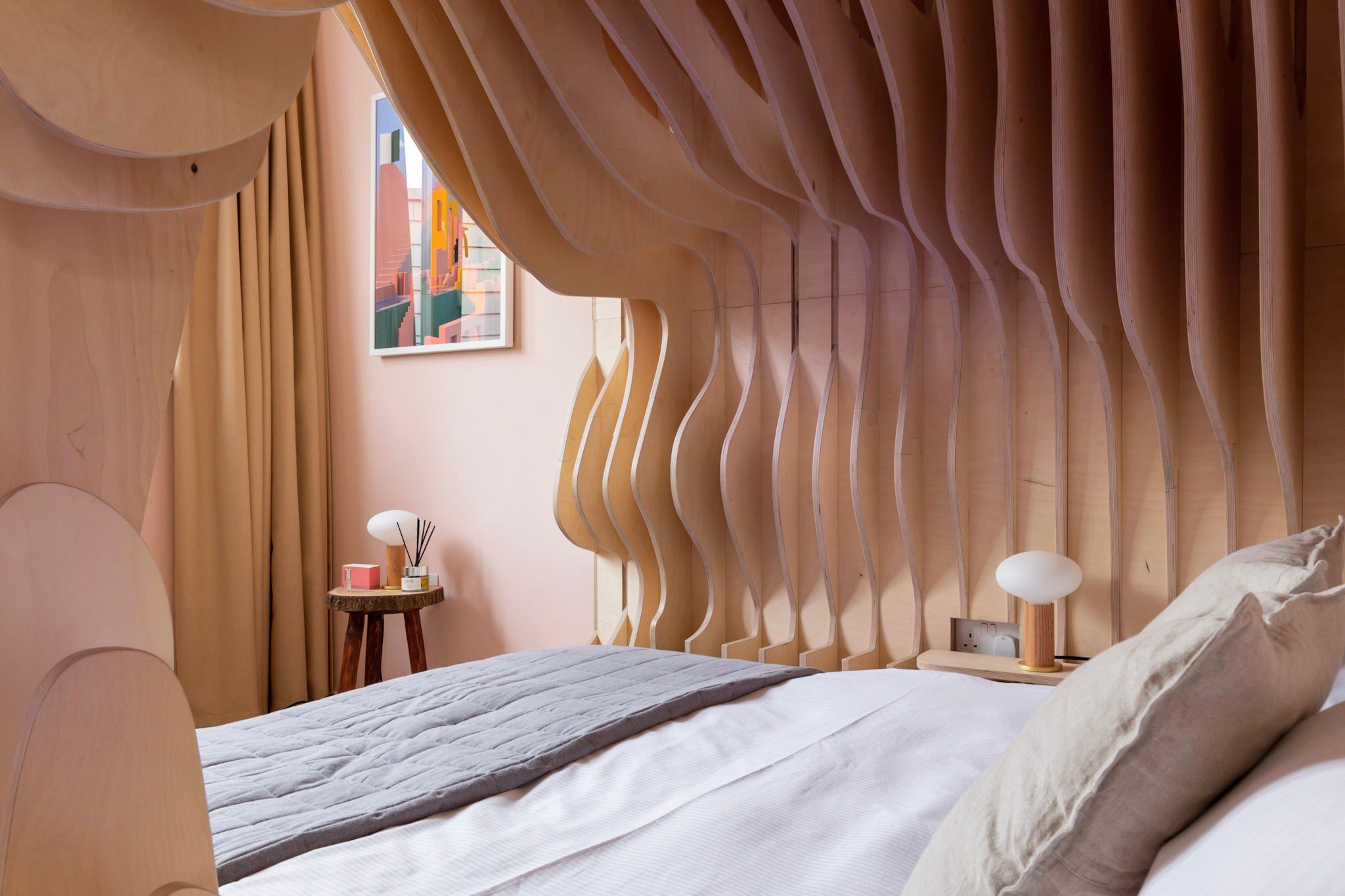 Womb-inspired bedroom designed to help guests 'sleep like a baby