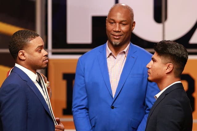 Errol Spence Jr and Mikey Garcia fight in 2019