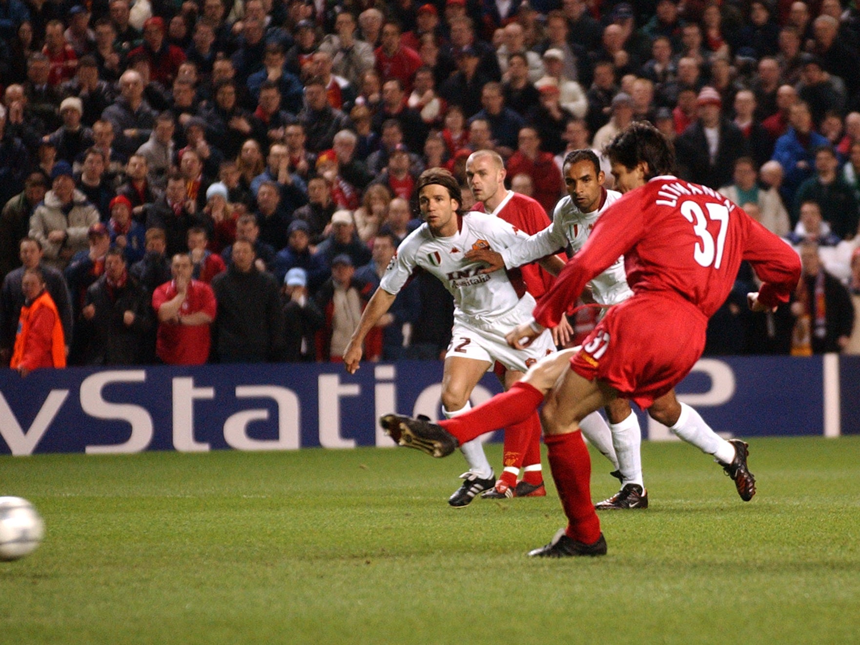 Jari Litmanen broke the deadlock for Liverpool against Roma from the penalty spot