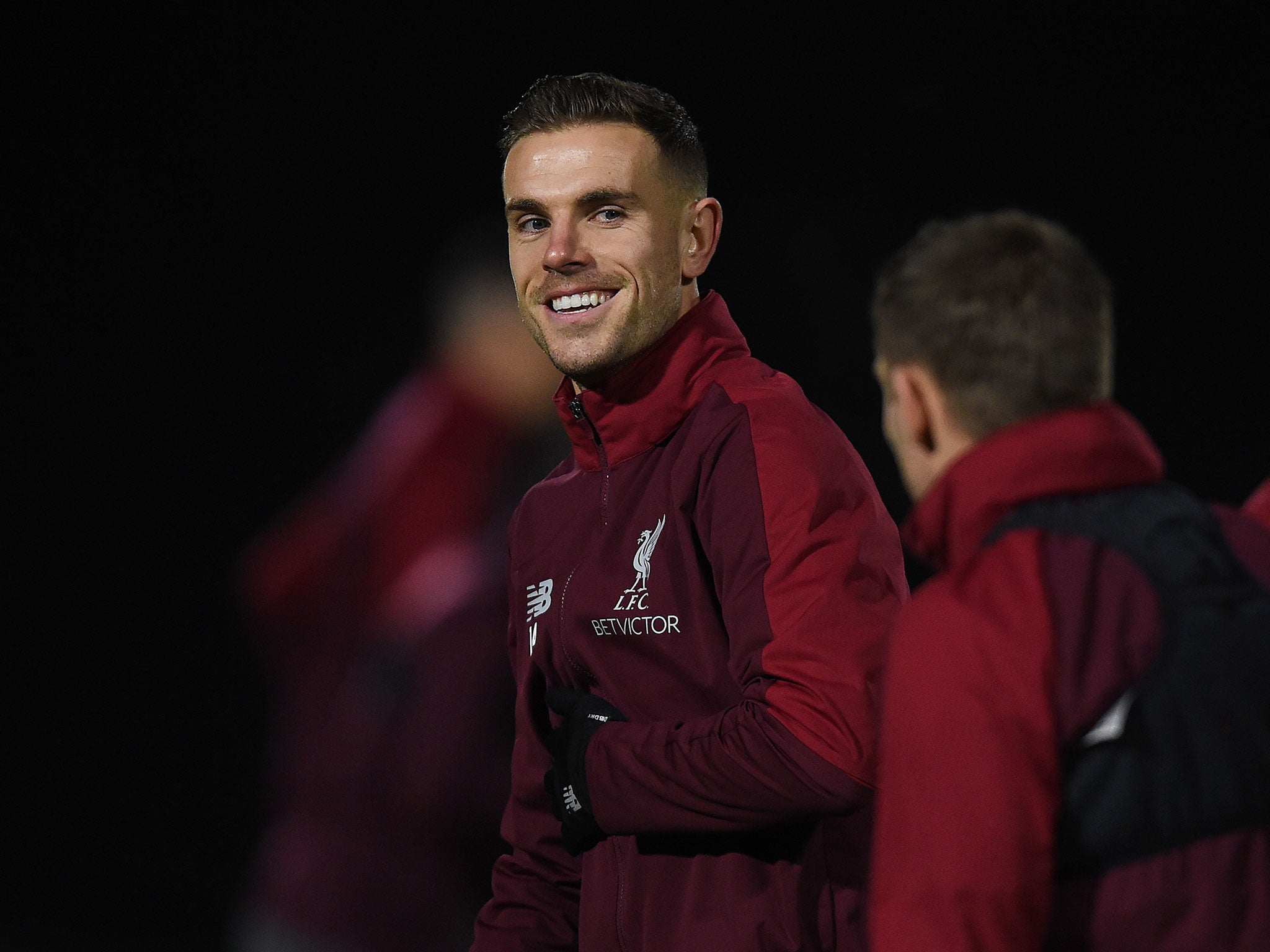 Henderson believes Liverpool cannot afford to write off Manchester United