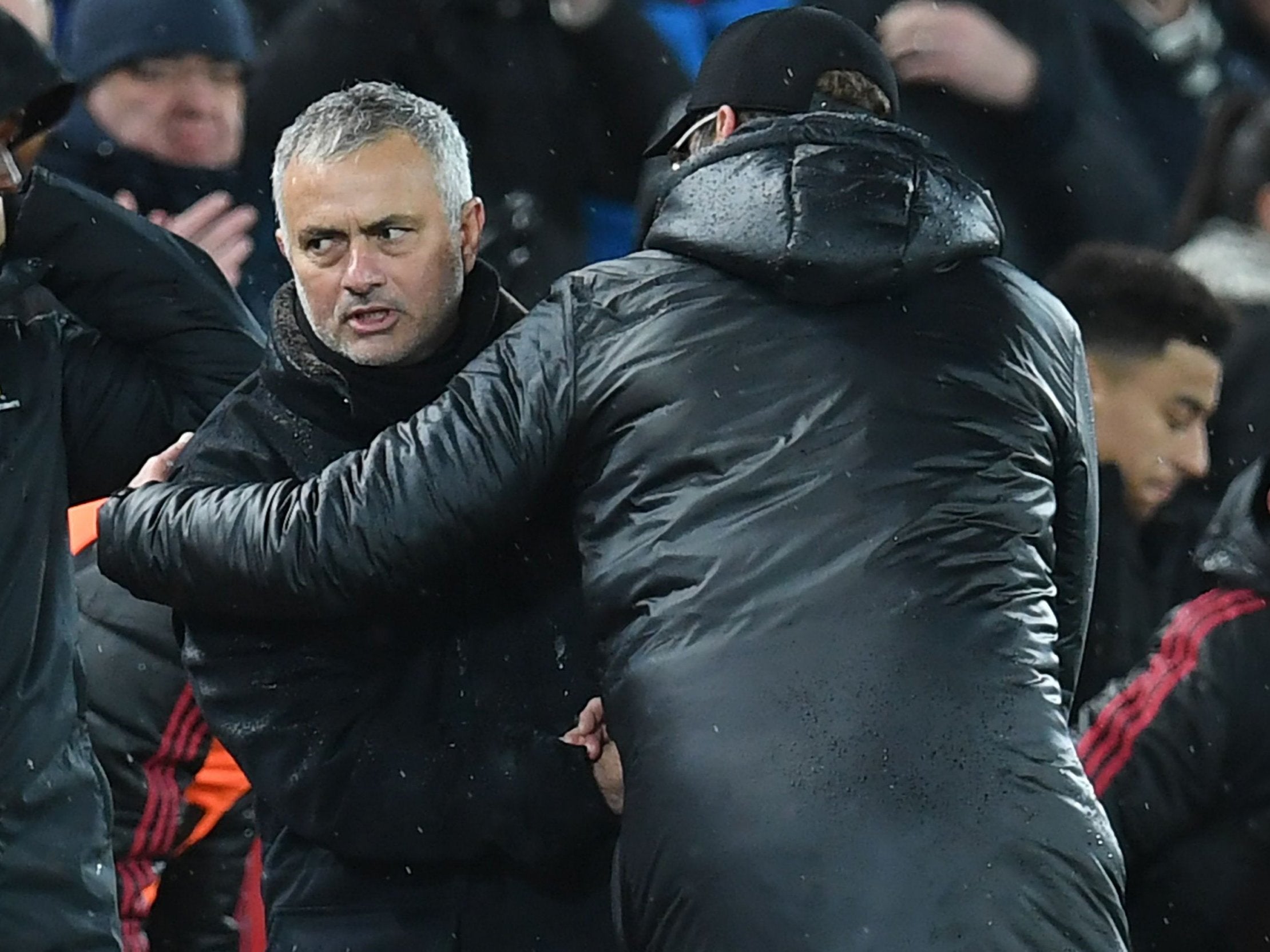 Jose Mourinho shakes hands with Jurgen Klopp at full-time