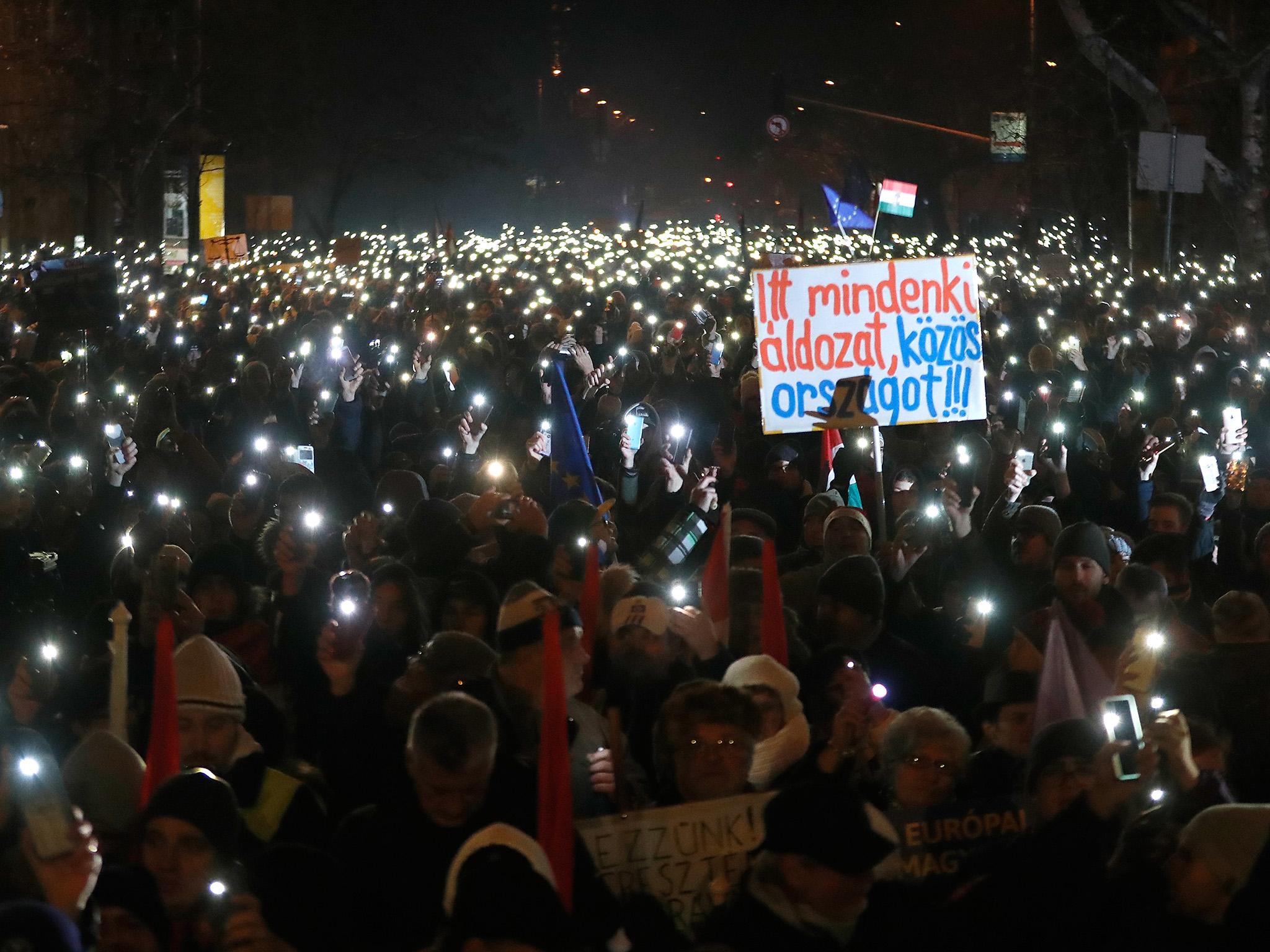 hungary-protest-4.jpg