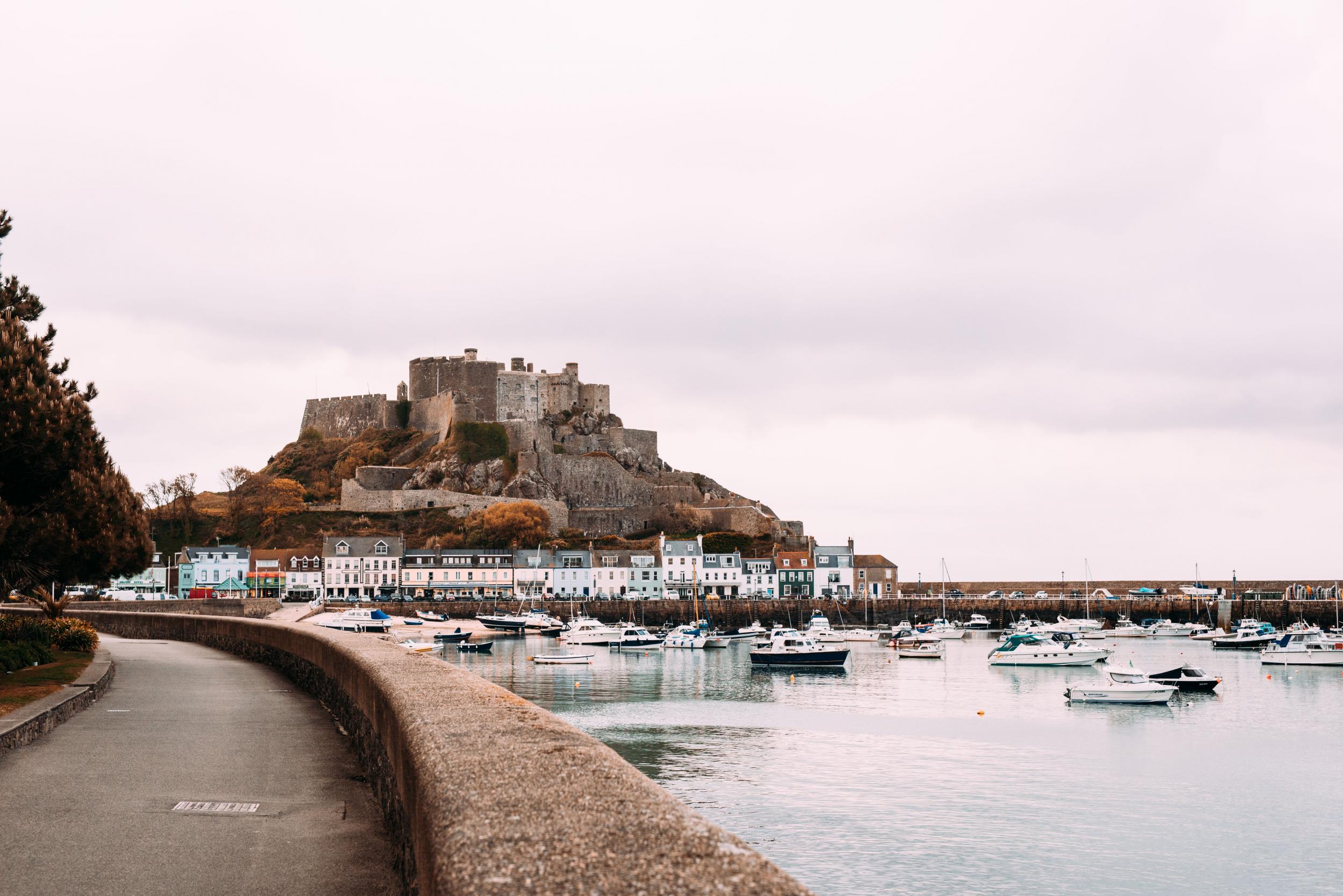 what time is it in jersey channel islands