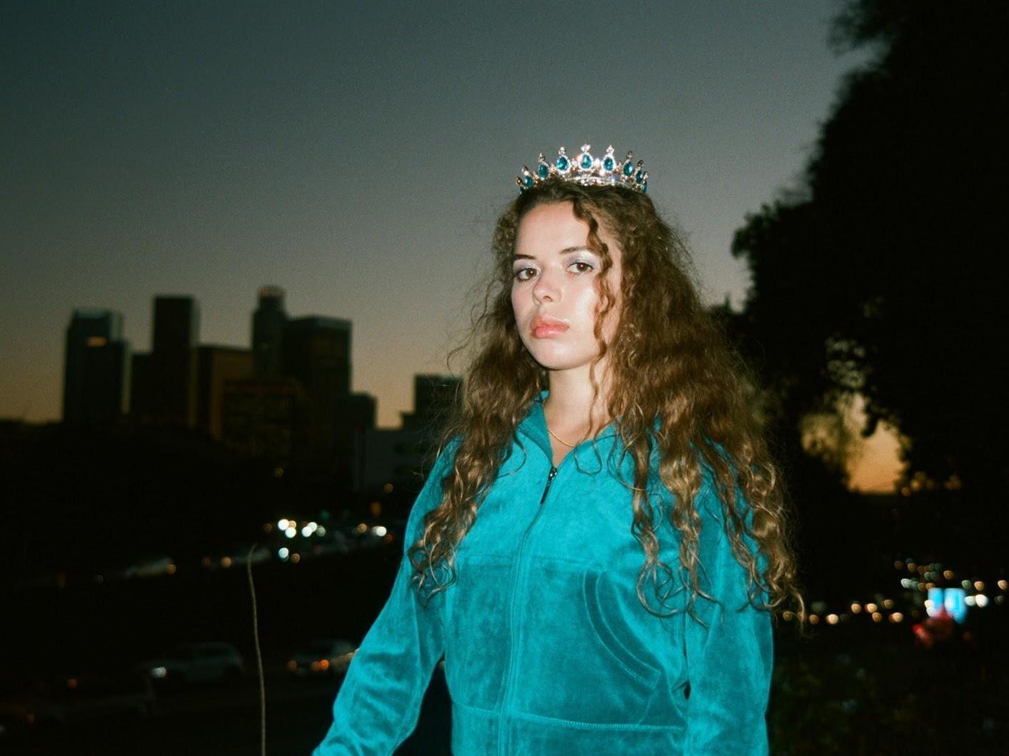 Ashley Blue Group Sex - NilÃ¼fer Yanya interview: 'I get imposter syndrome a lot' | The Independent  | The Independent