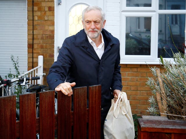 Jeremy Corbyn: 'We should go back to the EU with a discussion about a customs union'