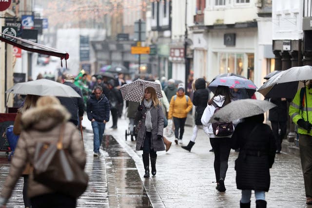 Shoppers returned to the high street in march, but kept their money in their pockets 
