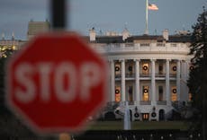 Callers to White House get automated message apologising for shutdown