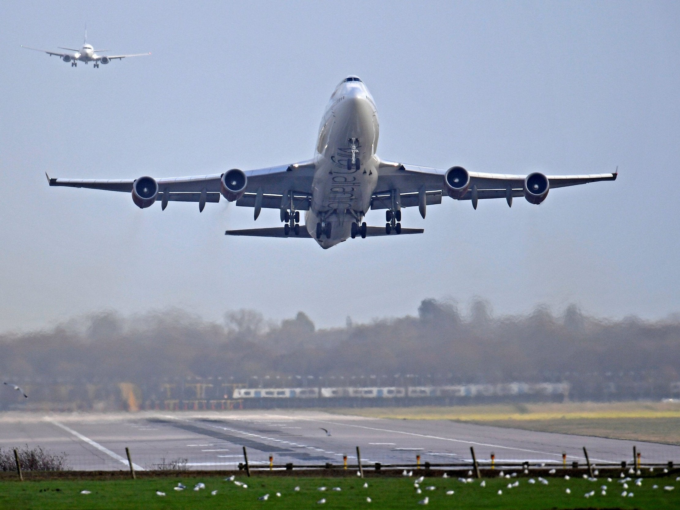 Gatwick airport, close to epicentre of latest Surrey earthquake