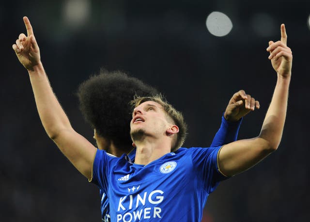 Marc Albrighton has extended his contract with Leicester