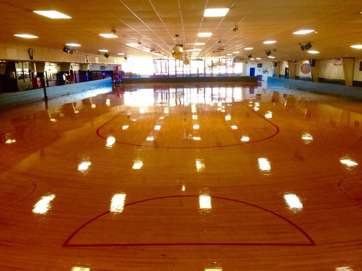 Song at Virginia roller skating rink 'starts massive brawl among 200