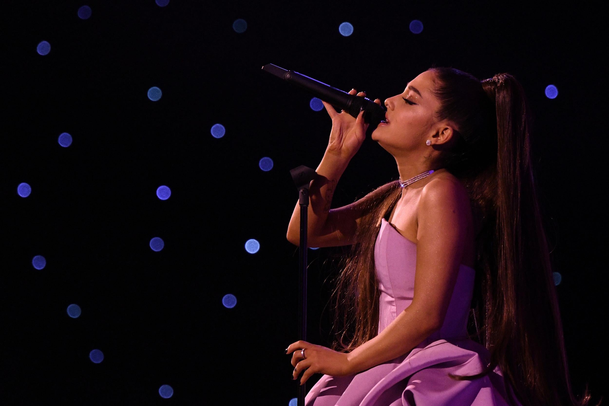 Ariana Grande Visits the 'Sweetener' Experience in New York City