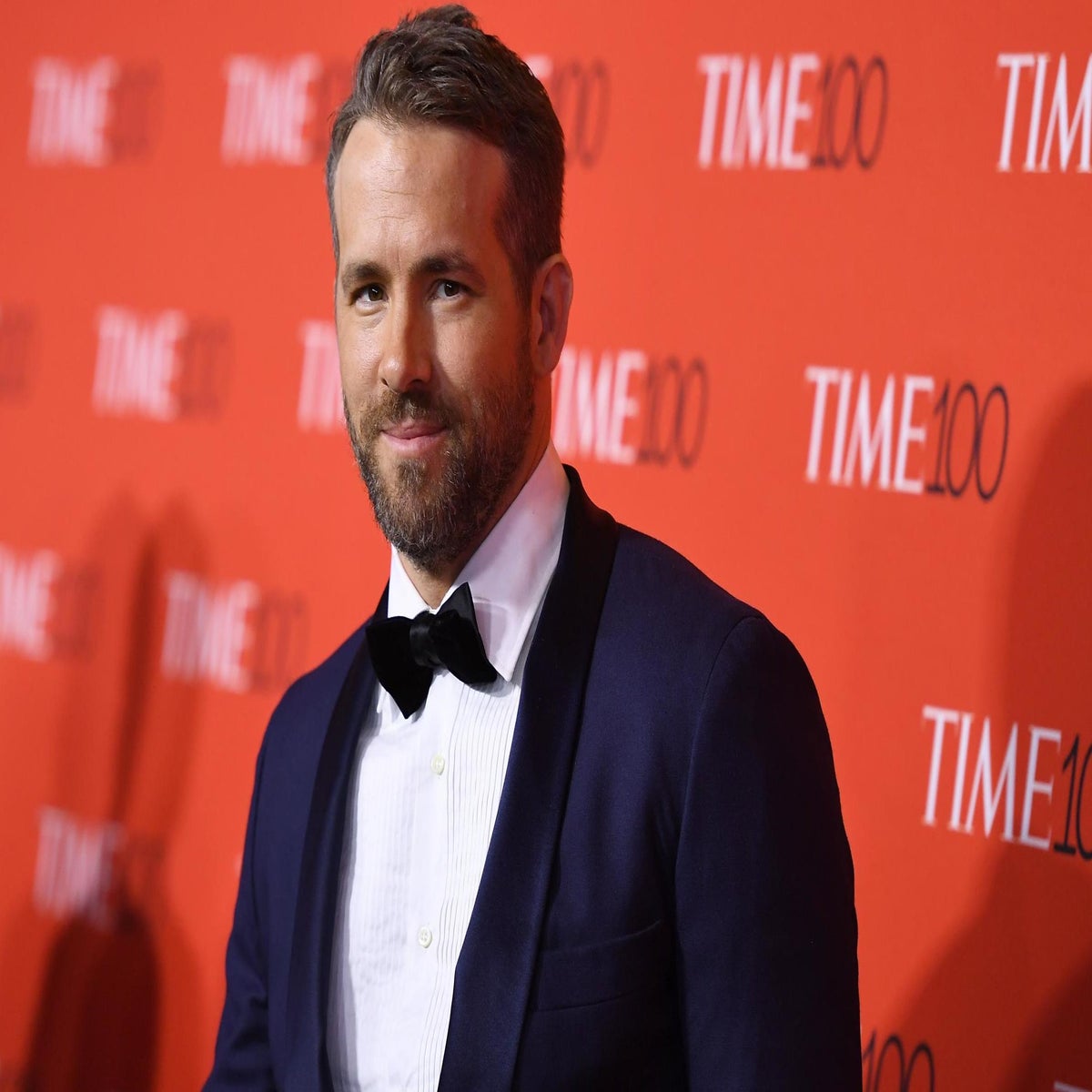 Ryan Reynolds's art thief a scream in Red Notice