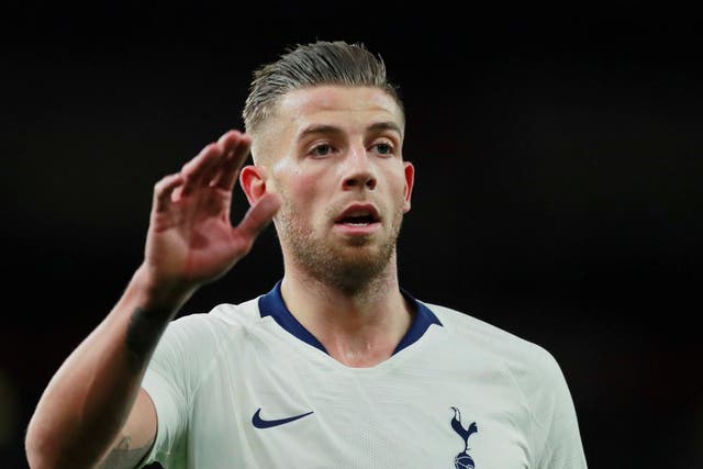 Tottenham have extended Toby Alderweireld's contract by 12 months until 2020