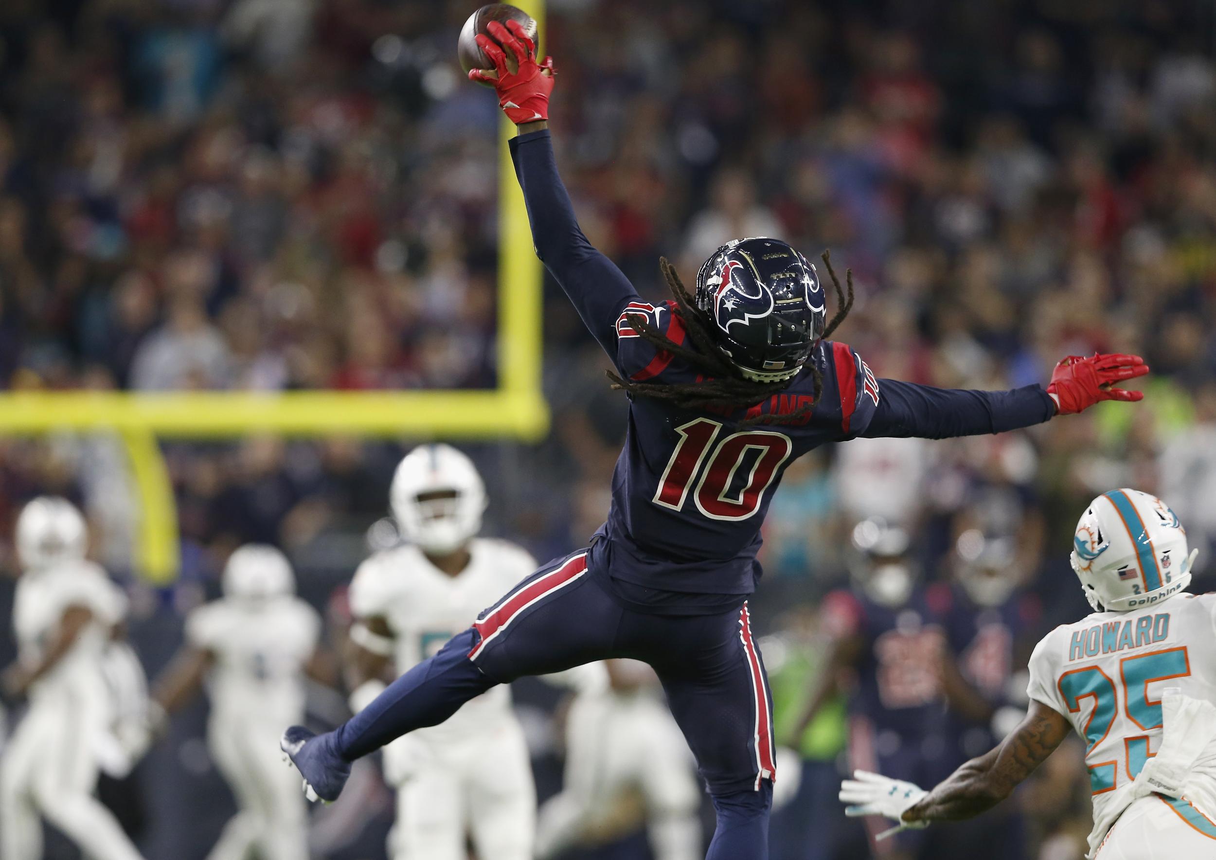 DeAndre Hopkins' acrobatic catches make him one of the NFL's most potent threats