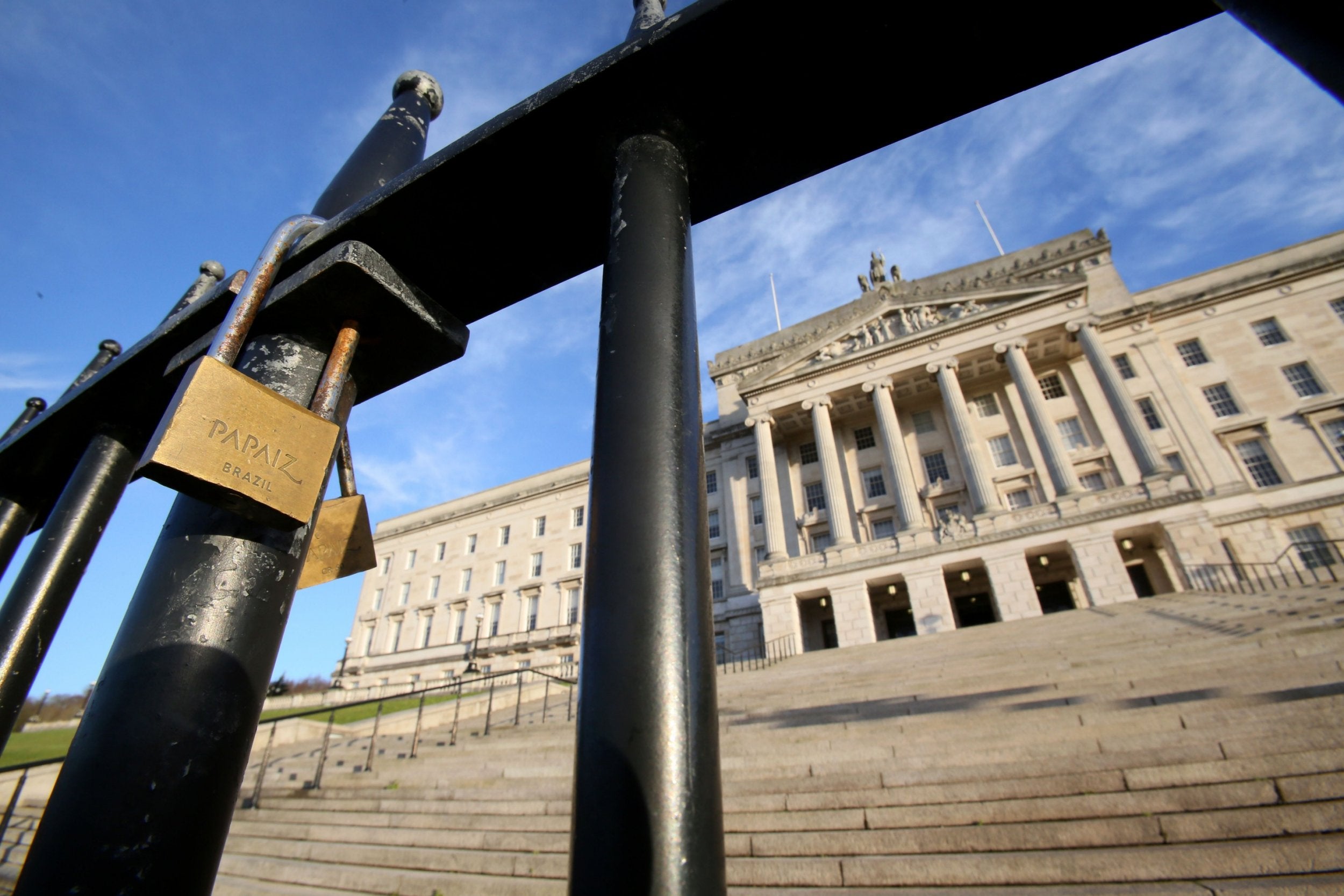 Why is there no government in Northern Ireland and how did power-sharing collapse?