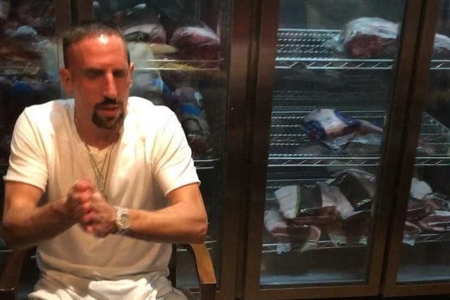 Franck Ribery was pictured in Dubai with a ?1,000 steak covered in gold
