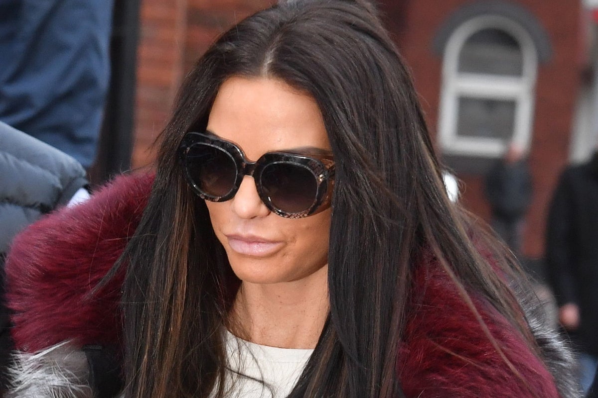 Katie Price denies being drunk while driving pink Range Rover