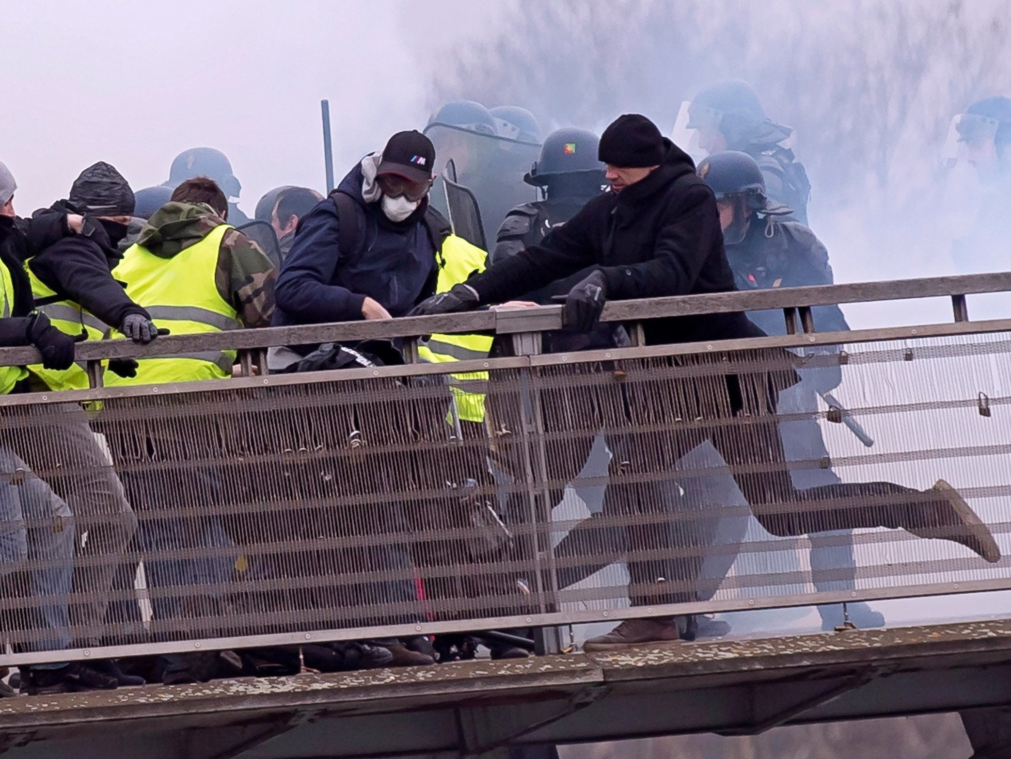 French Yellow Vest Protesters Face Crackdown As Government