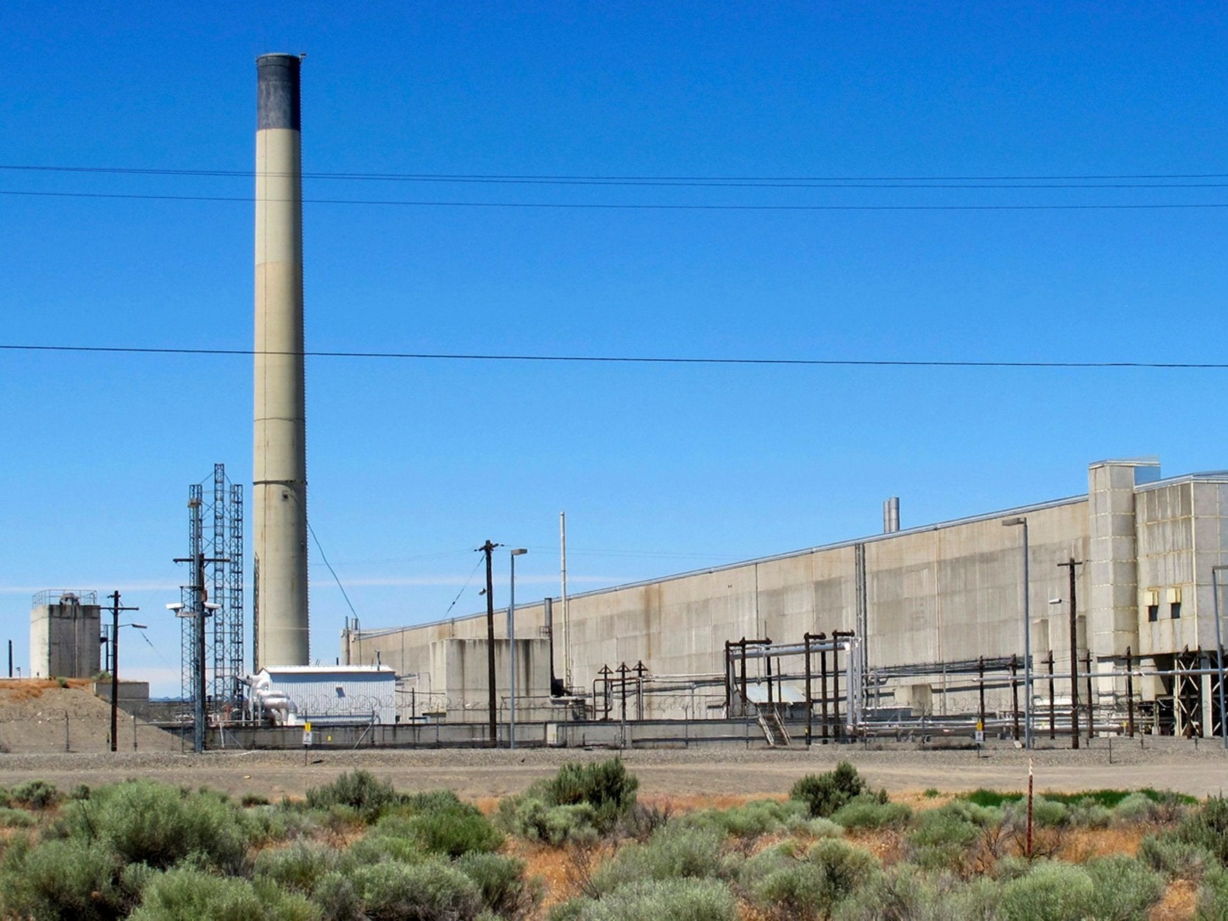 Washington state opposes a federal proposal to reclassify as less dangerous some radioactive waste stored in underground tanks at plants on the state's Hanford Nuclear Reservation