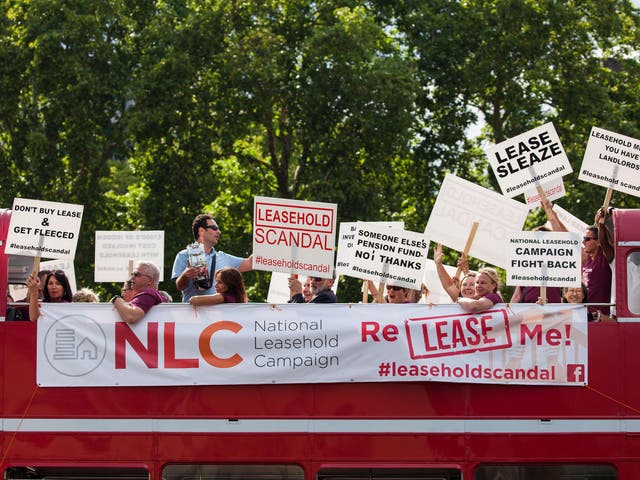 <p>Activists from the National Leasehold Campaign protest?against the leasehold system of property rights, calling for leasehold to be abolished </p>